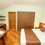 Apartments Ivana - Iva
